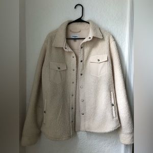 Good fellow men’s size large. Whit Sherpa jacket